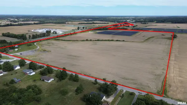 12818 Route 166 RD, Marion, IL 62959