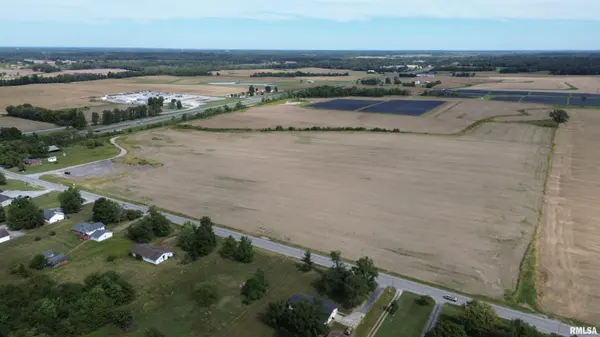 12818 Route 166 RD, Marion, IL 62959