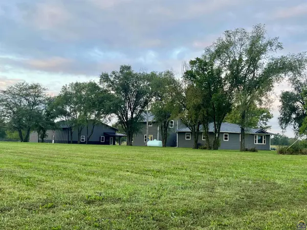3139 E 293rd ST, Melvern, KS 66610