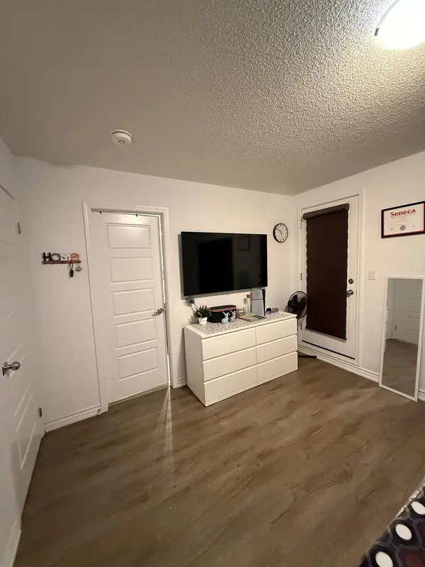 210 Keppel CIR, Brampton, ON L7A 0B6