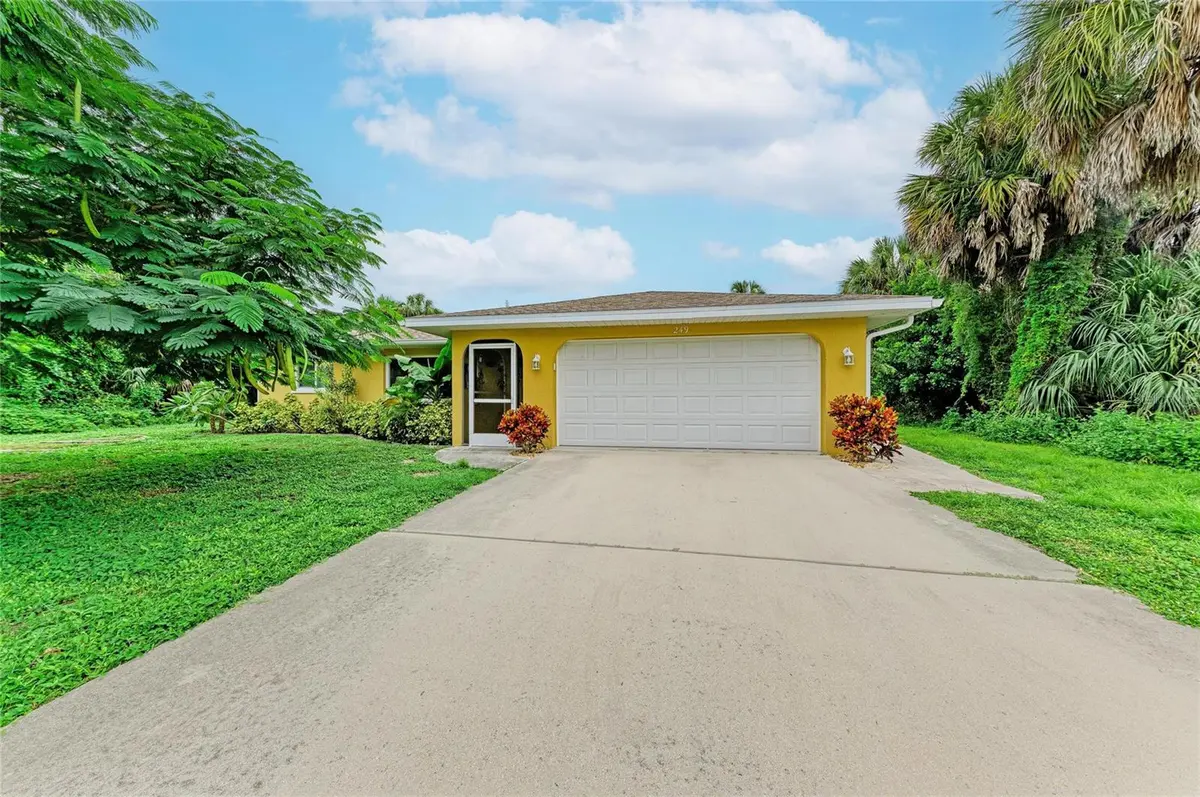 249 FOUNTAIN ST, Port Charlotte, FL 33953