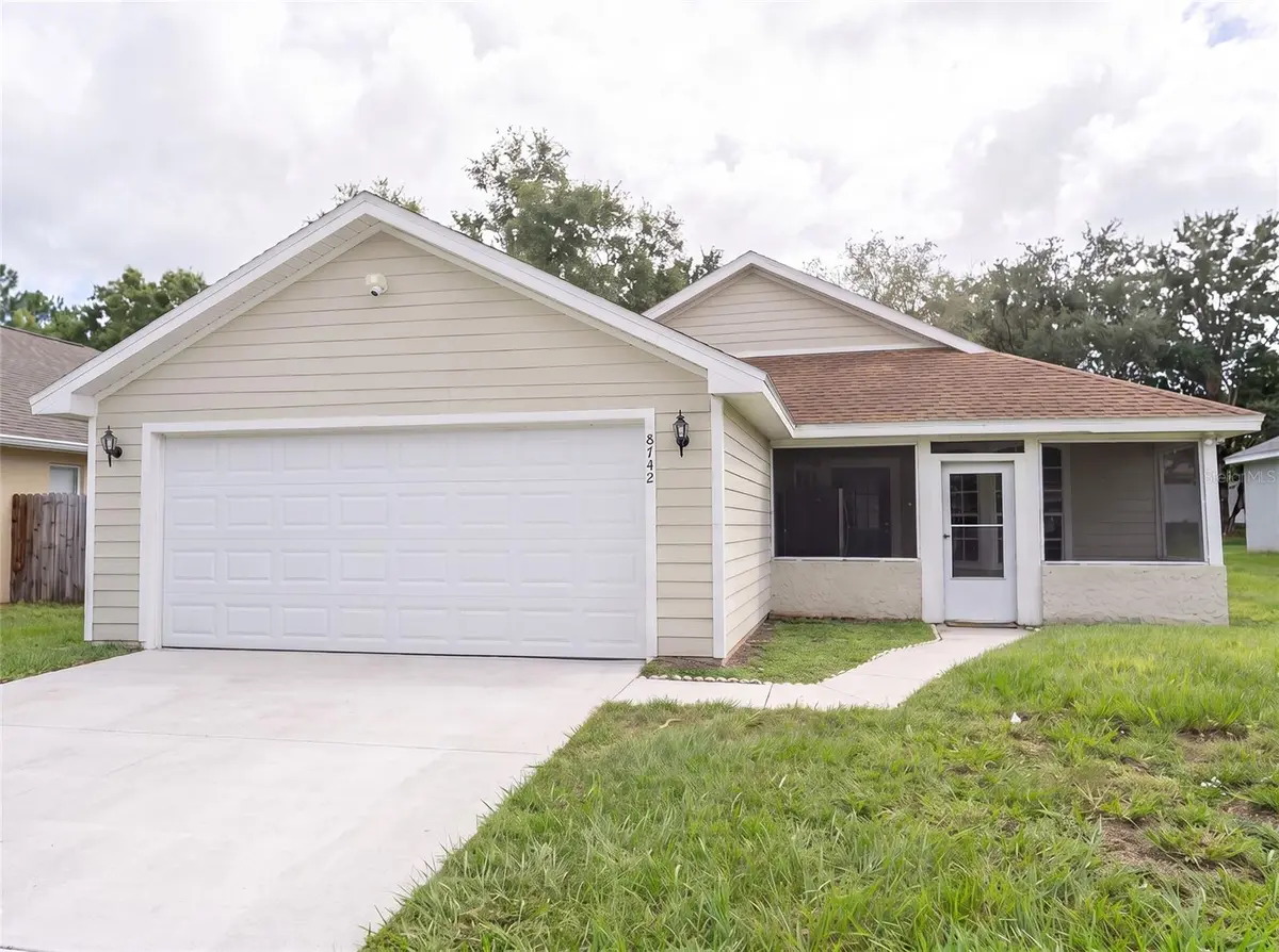8742 FORT SHEA AVE, Orlando, FL 32822
