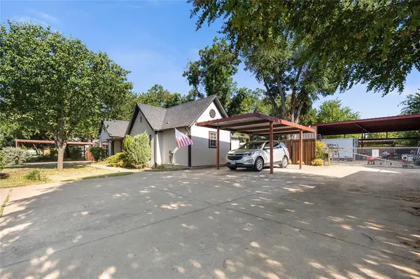 314 W 4th Street, Weatherford, TX 76086
