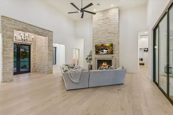 1295 Park Rd 4, Burnet, TX 78611