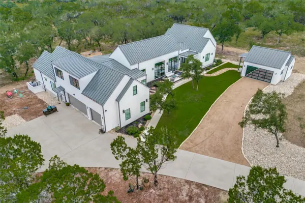 1958 Paradise Pkwy, Canyon Lake, TX 78133