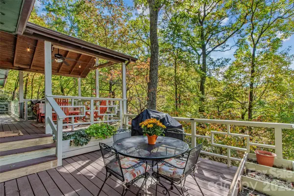 354 Big Ridge RD, Burnsville, NC 28714