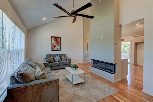 626 S Walnut ST, Gardner, KS 66030