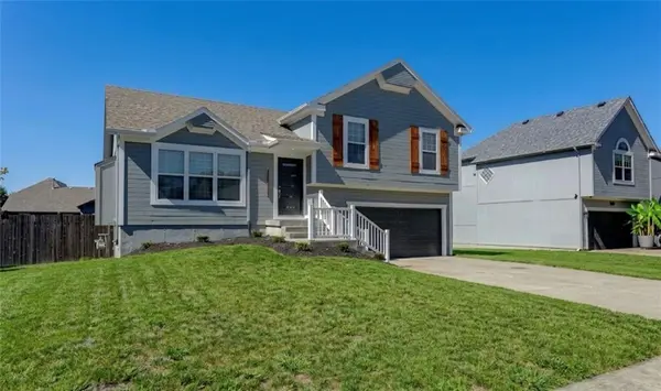 626 S Walnut ST, Gardner, KS 66030