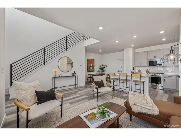 20532 E 58th, Aurora, CO 80019