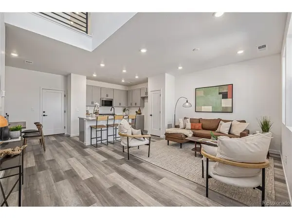 20532 E 58th, Aurora, CO 80019