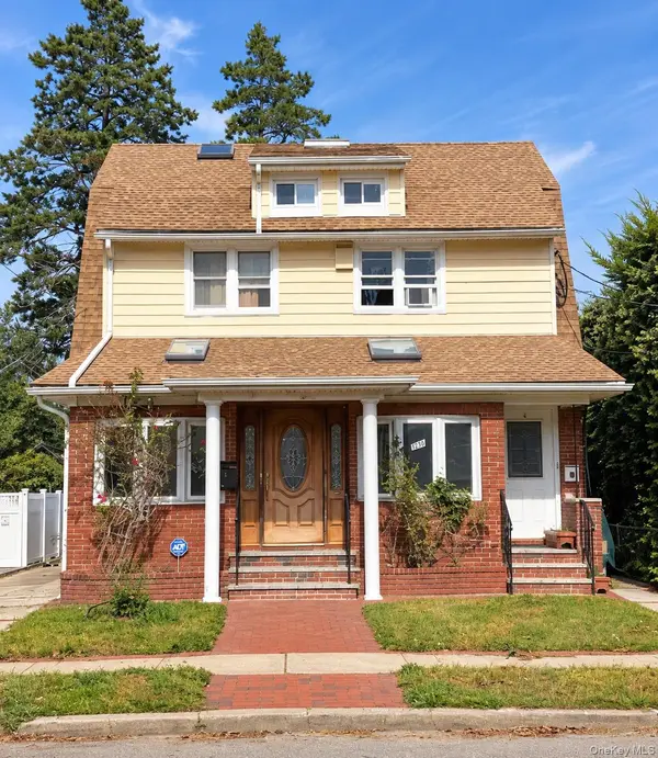 103 E Saint Marks PL, Valley Stream, NY 11580