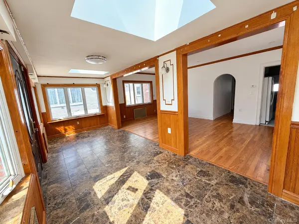 103 E Saint Marks PL, Valley Stream, NY 11580