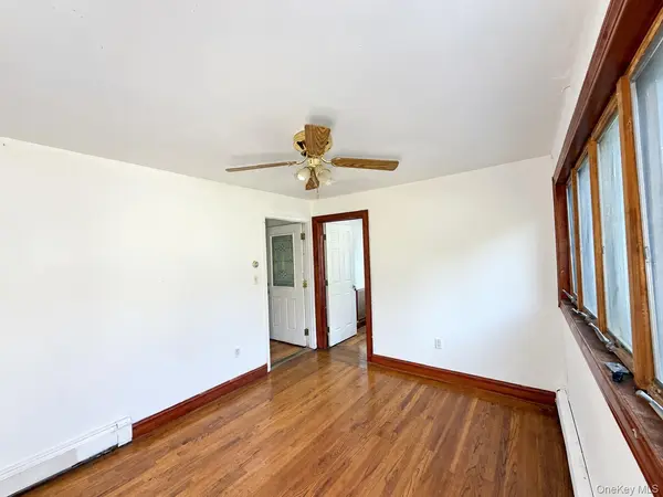 103 E Saint Marks PL, Valley Stream, NY 11580