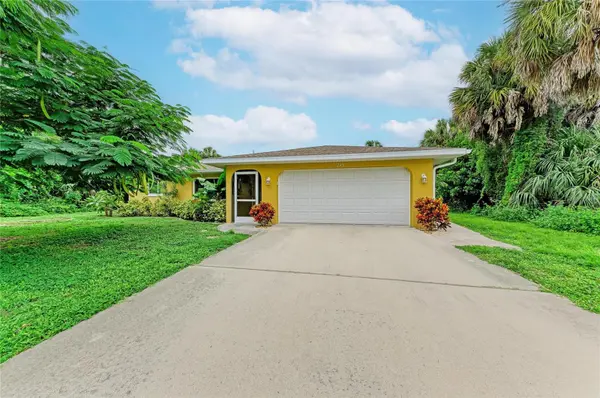 249 FOUNTAIN ST, Port Charlotte, FL 33953