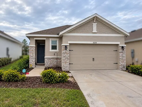 5255 SUNSHINE DR, Wildwood, FL 34785