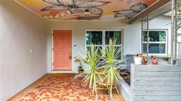 5833 DARTMOUTH AVE N, St Petersburg, FL 33710