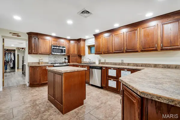 2160 Highway, Bismarck, MO 63624