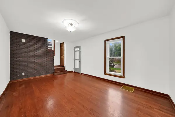 5110 S Monitor AVE, Chicago, IL 60638