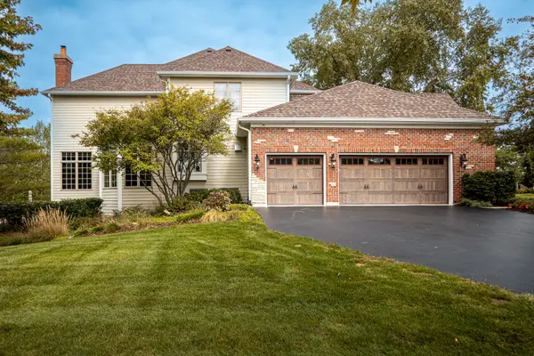 4015 Prairie Crossing DR, St. Charles, IL 60175