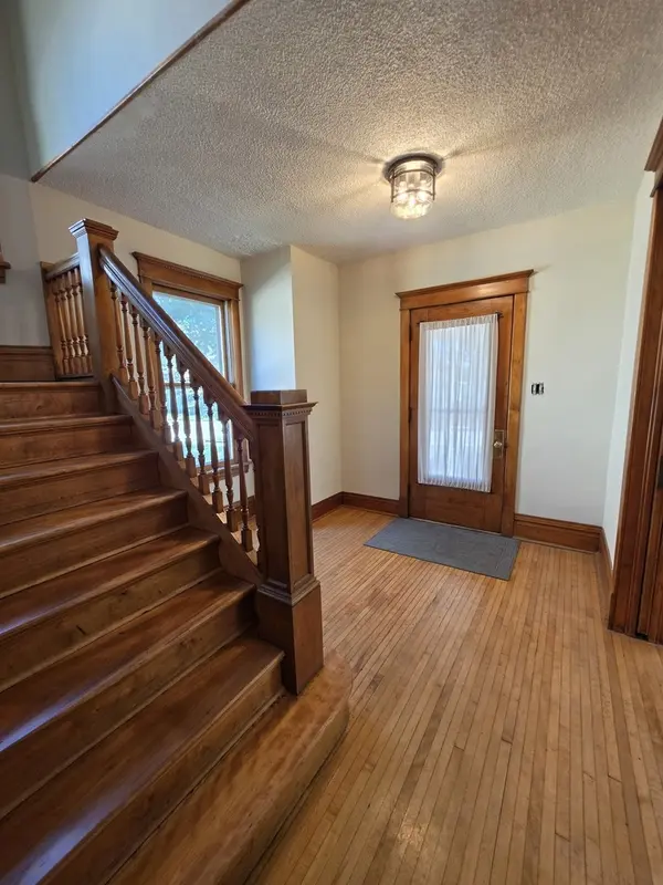 309 Center Cross ST, Sycamore, IL 60178