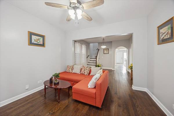 3515 W School ST, Chicago, IL 60618