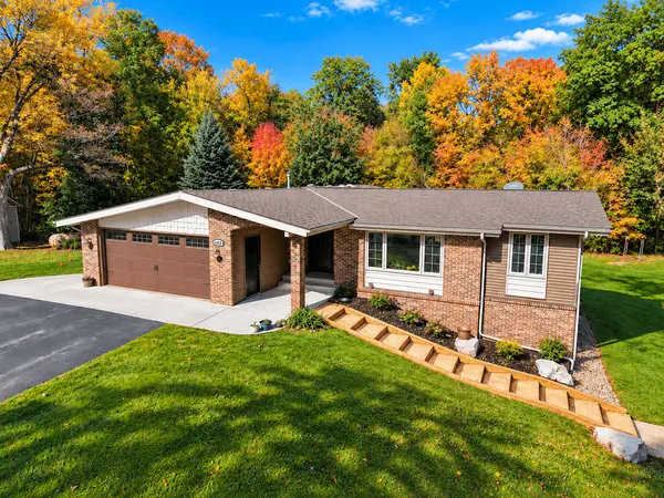 1432 80th ST NW, Buffalo, MN 55313
