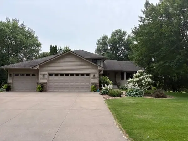 1205 Hilloway CIR, Burnsville, MN 55306