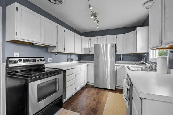 90 10th ST SE, Wells, MN 56097