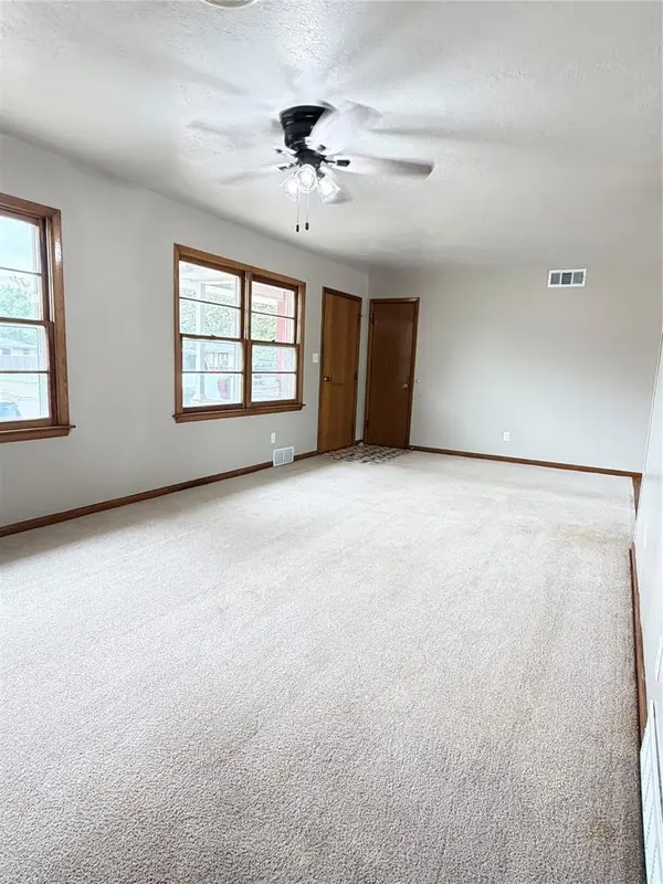 422 Northcutt DR, Lindsay, OK 73052