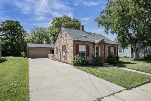 809 MONROE ST, Little Chute, WI 54140-1730