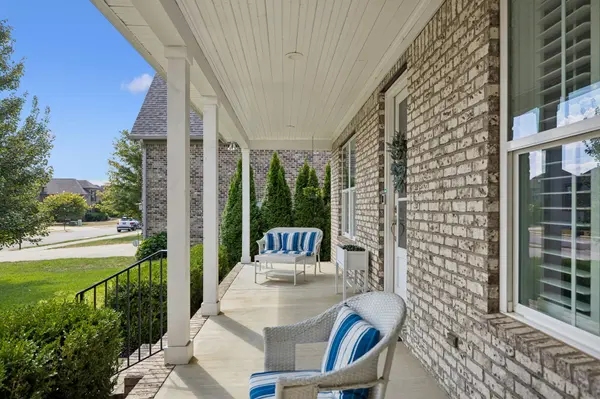 3030 Grunion Ln, Spring Hill, TN 37174