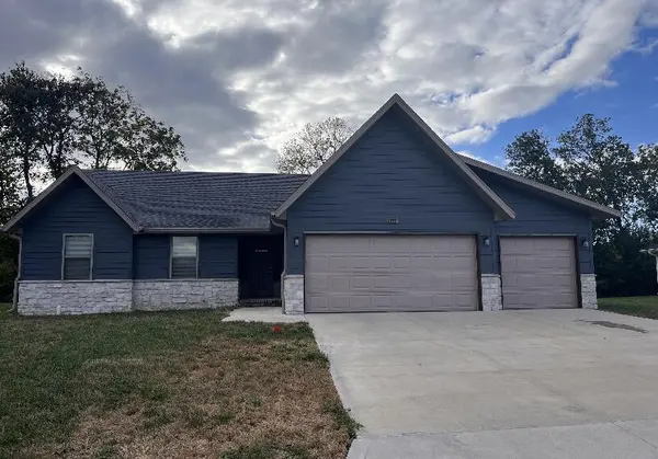 1359 S Mahn AVE, Springfield, MO 65802