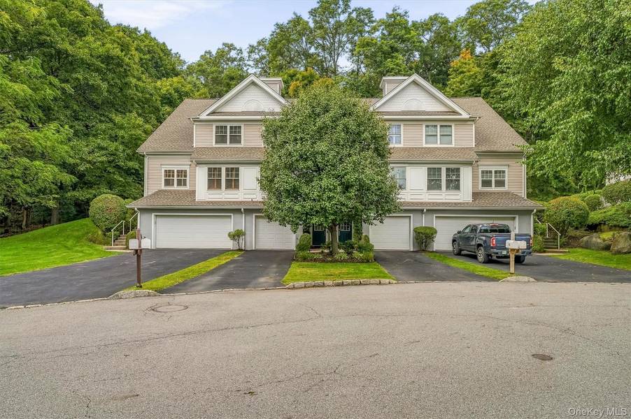 146 Underhill LN, Peekskill, NY 10566