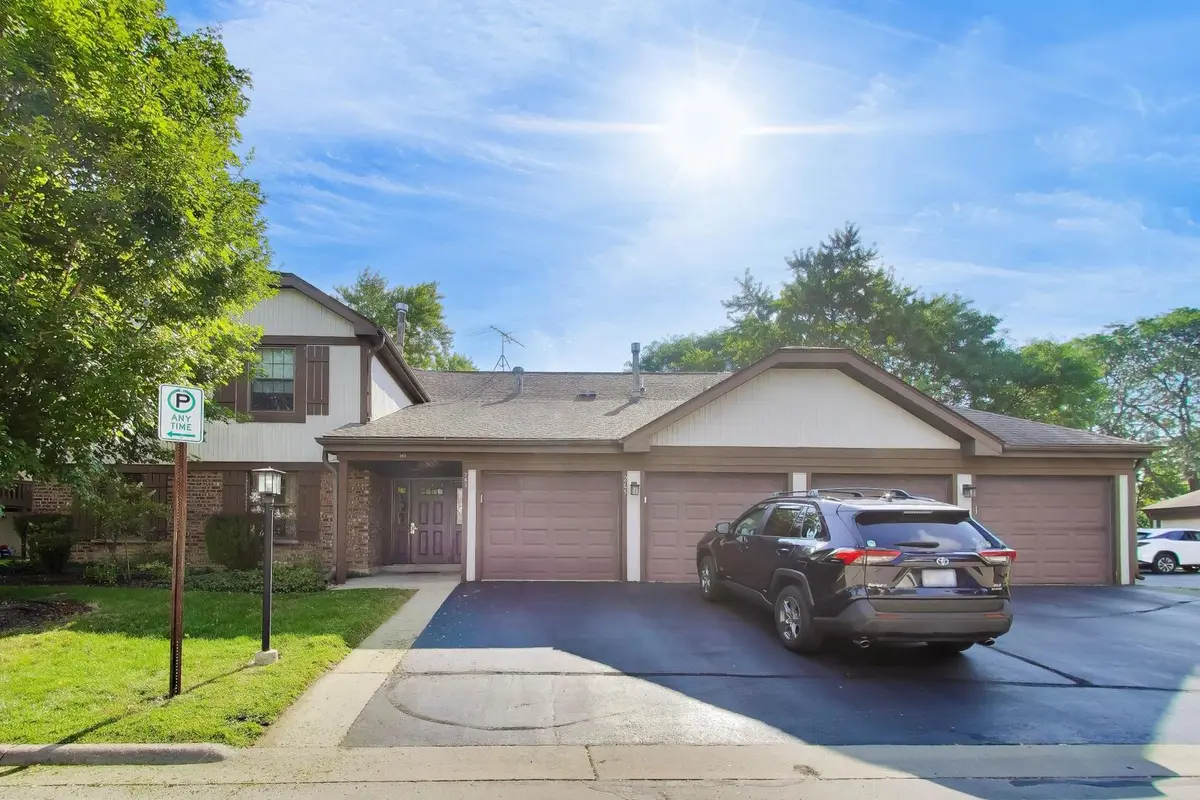 265 Wilmette CT #B1, Schaumburg, IL 60193