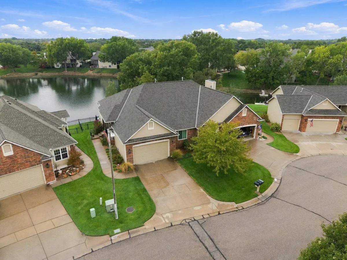 2301 N Lakeway Ct., Wichita, KS 67205
