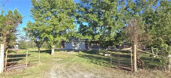 30808 E County Line RD, Pleasant Hill, MO 64080