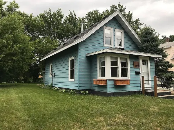 1027 Becker AVE SE,  Willmar,  MN 56201