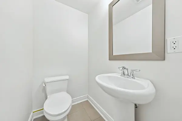 250 Royalton Common N/A #77, Oakville, ON L6H 0N2