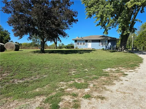 6455 Main ST, Odessa, MO 64076