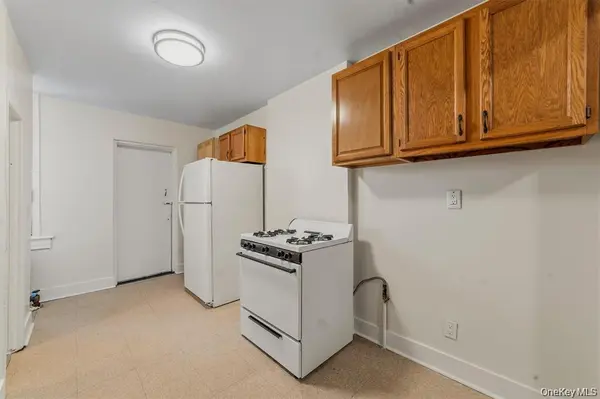 158 Willow ST #4B, Yonkers, NY 10701