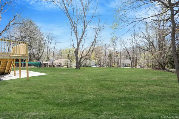 2939 N Wading River RD, Wading River, NY 11792