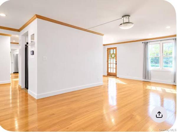 14055 34th AVE #5B, Flushing, NY 11354