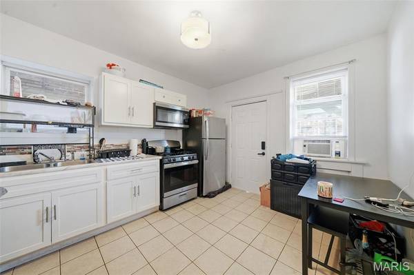 3422 S Compton AVE, St Louis, MO 63118