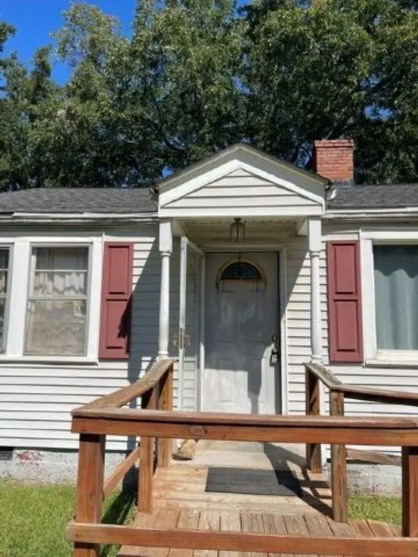 1748 New Cut RD, Spartanburg, SC 29303