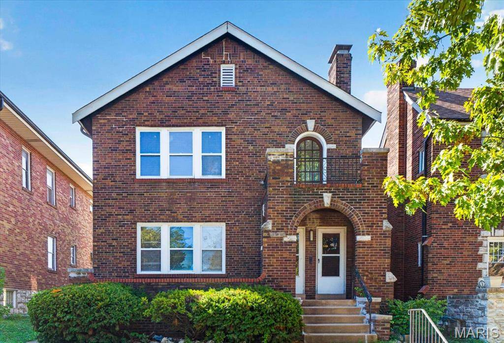 3916 Dunnica AVE, St Louis, MO 63116