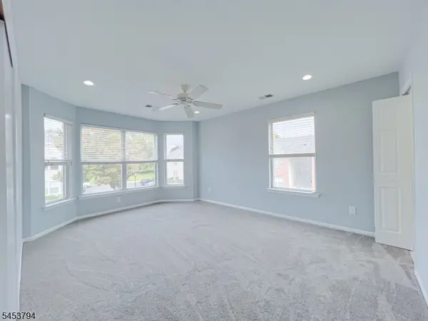 8 Millie Ln #8, East Hanover Twp., NJ 07936