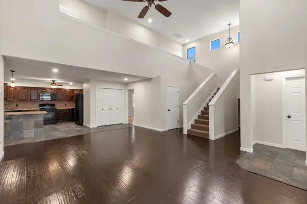 206 Errol DR, Spicewood, TX 78669