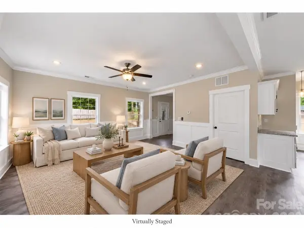908 Dewey ST, Badin, NC 28009