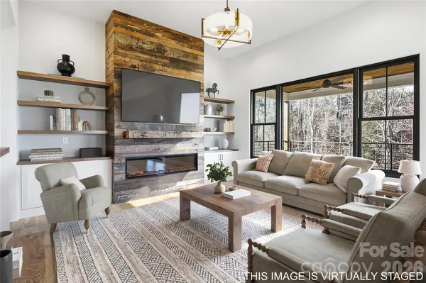 202 Westridge Farm RD, Asheville, NC 28804