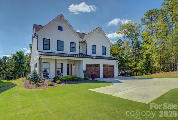 17822 Wilbanks DR, Charlotte, NC 28278